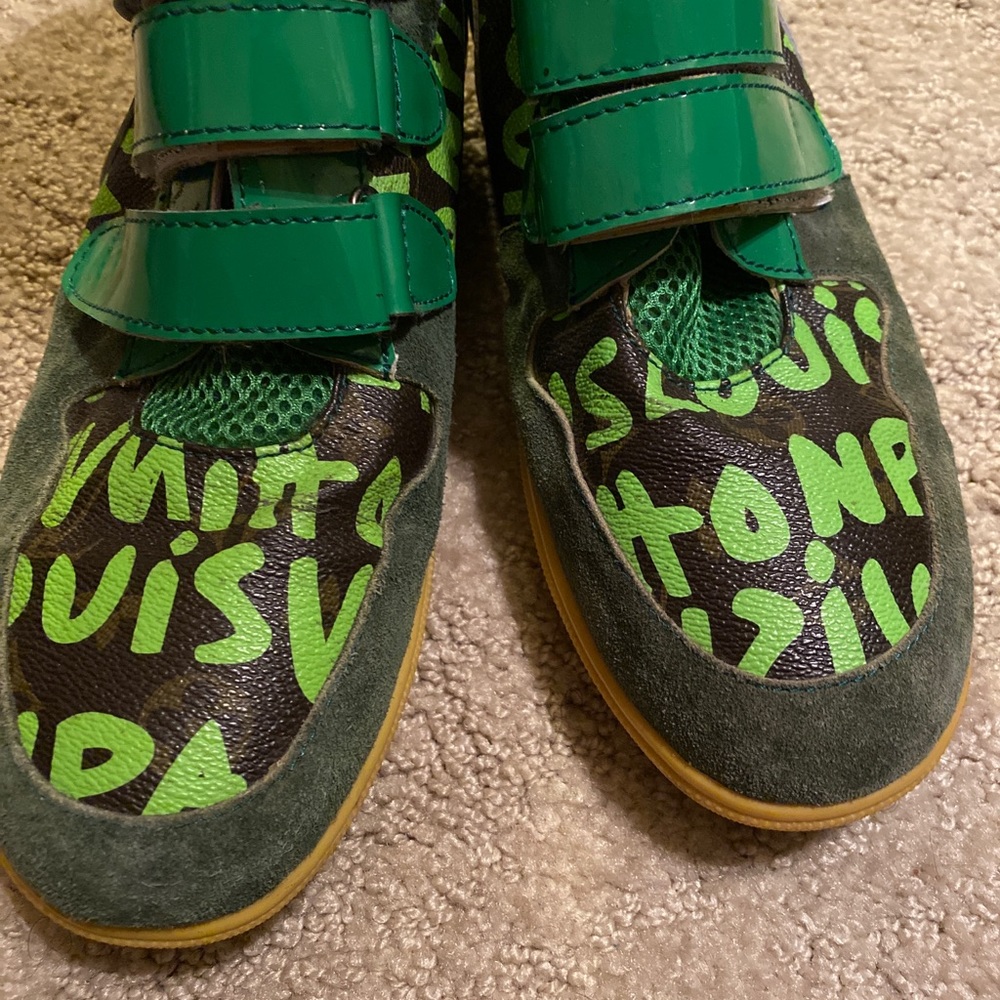Louis Vuitton Men’s High Top sneakers
